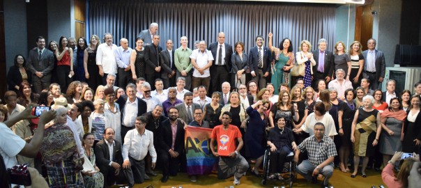 Titulares, 1º e 2º suplentes tomaram posse no CNS para o triênio 2015-2018