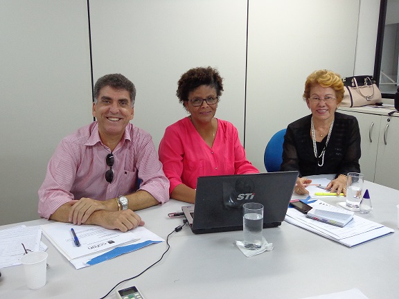 Coordenadores: Eliel de Oliveira Larrubia, Valderez Ribeiro e Julita Correia Feitosa.
